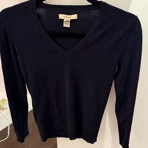 G.H. Bass & Co. Women's Navy V-Neck Long Sleeve Sweater